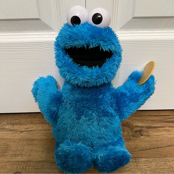 Hasbro Sesame Street Talking Cookie Monster 13” Plush Works - Picture 1 of 9